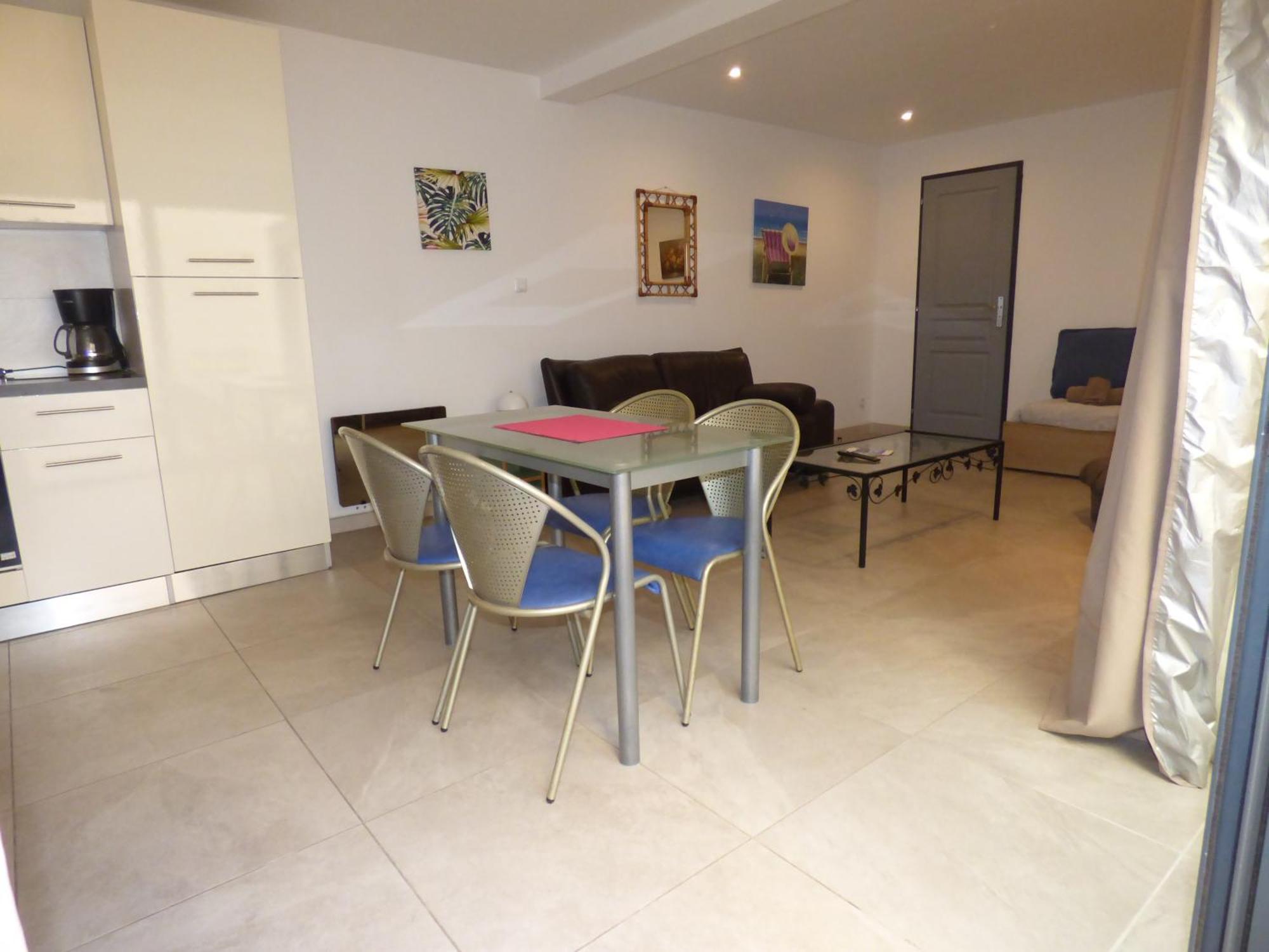 Le Patio: Charming 3-Star Residence in Beziers City Center Exterior photo